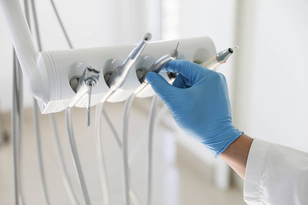 Professional Tooth Extraction technician working in Los Altos Hills, CA